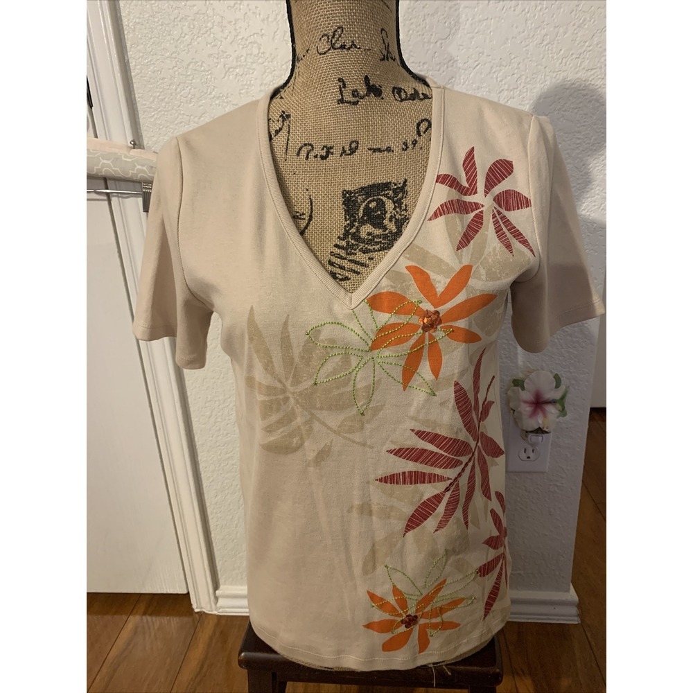 mark spencer medium womens t shirt beige fliral pattern 100% cotton short sleeve